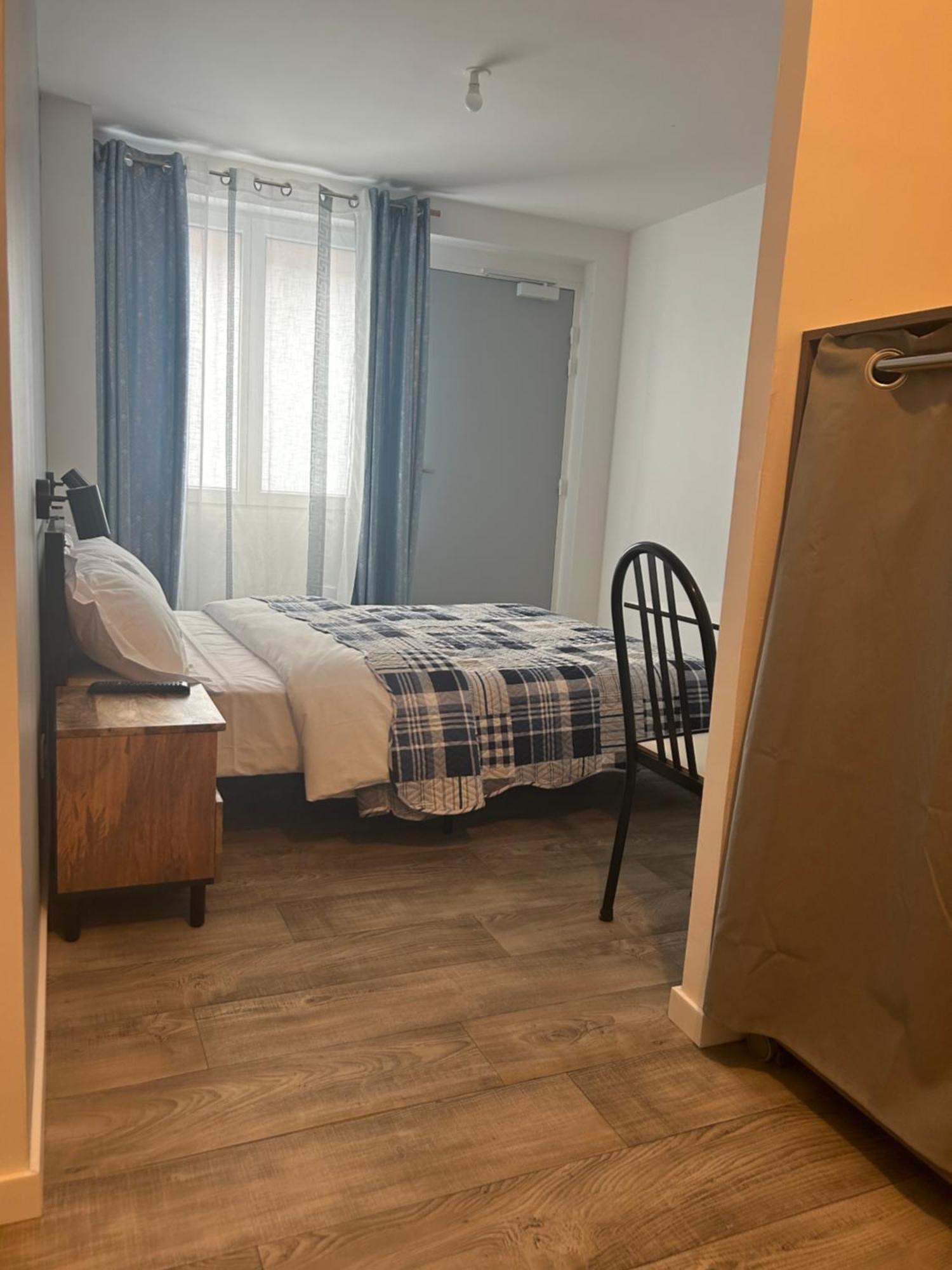 Hotel Saint - Charles Rambouillet Kültér fotó